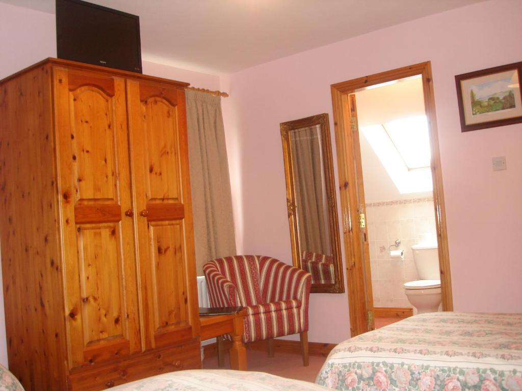 Rosmo House B&B Westport Værelse billede